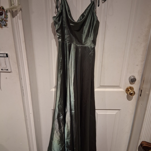 Chicas Dresses & Skirts - Chic Women's Silk Metallic Silvery Aqua Sleek Dress